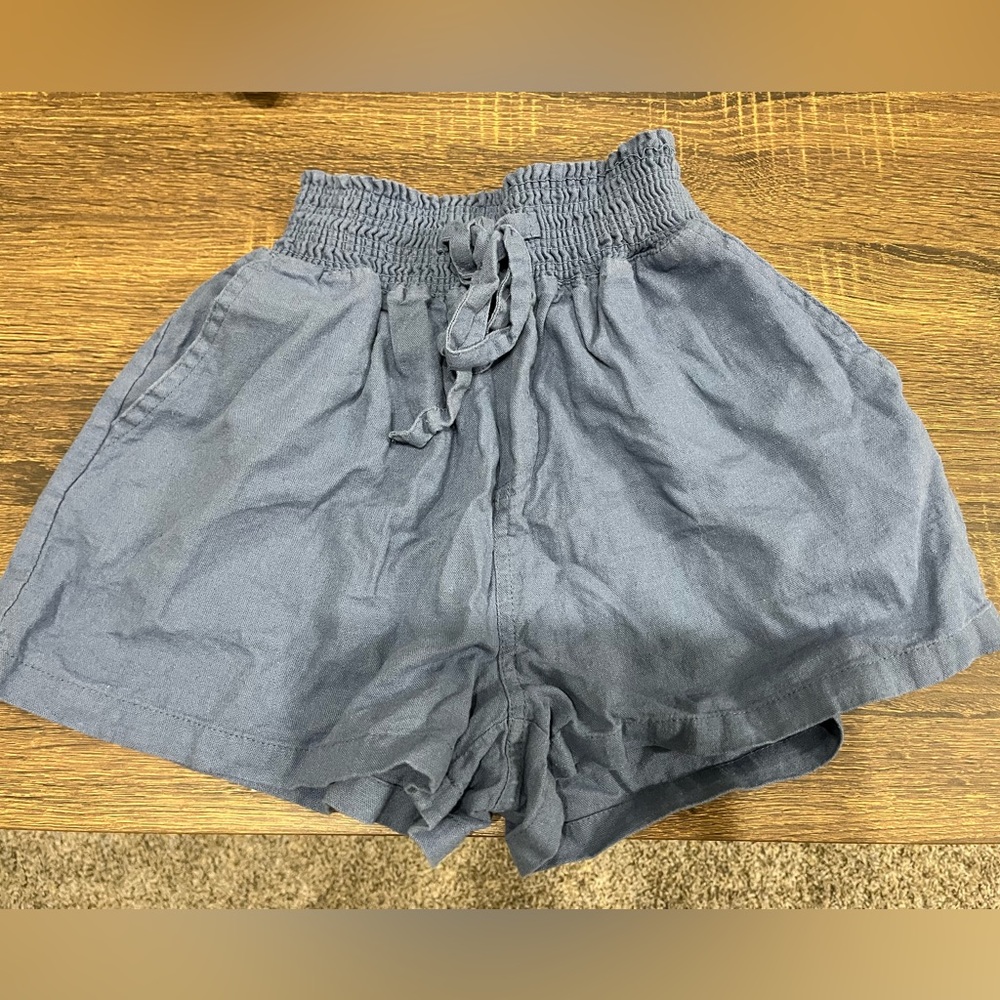 Papaya shorts